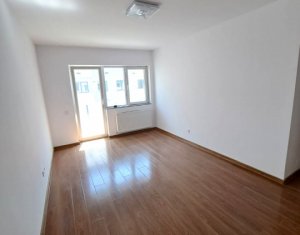 Apartament cu doua camere, finisat, Floresti