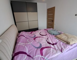 Lakás 3 szobák eladó on Floresti