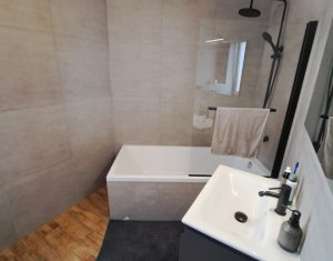 Lakás 3 szobák eladó on Floresti