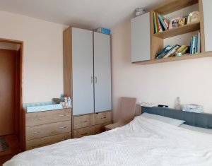 Apartament 2 camere decomandate,Observatorului,2 balcoane, etaj intermediar, pod