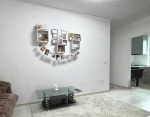 Apartament 3 camere în Florești zonă centrală