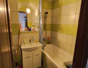 Apartament 3 camere, finisat modern, zona Scoala Generala O.Ghibu