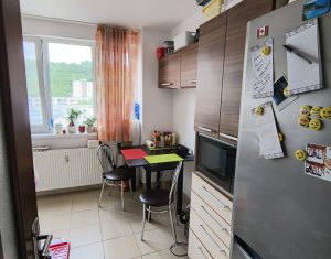 Apartament 3 camere, finisat modern, zona Scoala Generala O.Ghibu