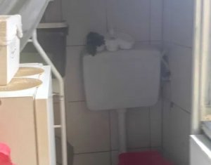 Garsoniera situata in Centru, demisol, 10 mp 