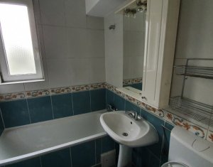 Apartament cu doua camere,  zona Cinema Florin Piersic