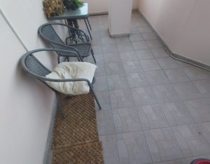 Vand apartament 2 camere, balcon, parcare, Andrei Muresanu
