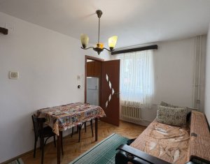 Apartament 2 camere, zona starzii Busteni