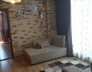 Apartament 3 camere, Bloc tip Vila, Dambul Rotund