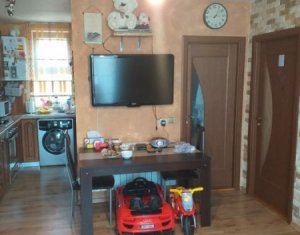 Apartament 3 camere, Bloc tip Vila, Dambul Rotund