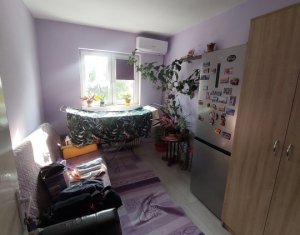 Apartament 4 camere + balcon | Zonă verde și liniștită | Ideal pentru familii 