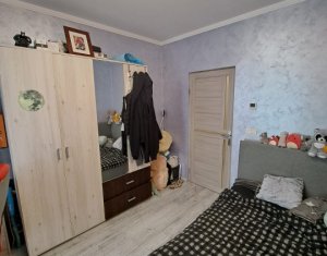 Lakás 4 szobák eladó on Floresti