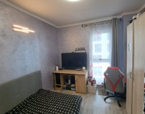 Lakás 4 szobák eladó on Floresti