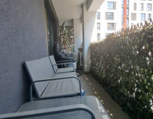 Lakás 4 szobák eladó on Floresti
