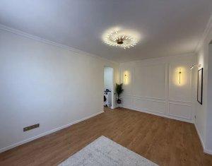 Apartament 2 camere, central, 45mp, parcare, mobilat si utilat recent