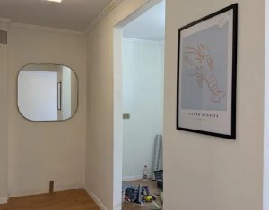 Apartament 2 camere, central, 45mp, parcare, mobilat si utilat recent