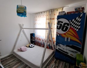 Apartament cu 3 camere, terasa, parcare inclusa, zona Eroilor, Floresti
