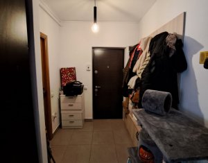 Apartament cu 3 camere, terasa, parcare inclusa, zona Eroilor, Floresti