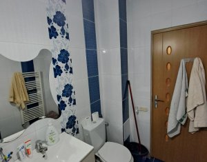 Apartament cu 3 camere, terasa, parcare inclusa, zona Eroilor, Floresti