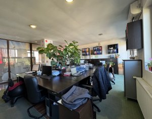 Apartament 3 camere, ultrafinisat, mobilat pentru birou, panorama unica ! 