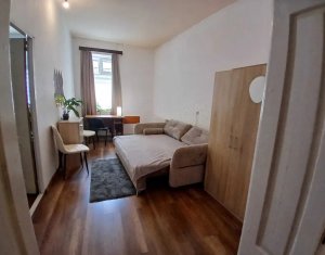 Apartament 3 camere, Ultracentral, ideal pentru investiție