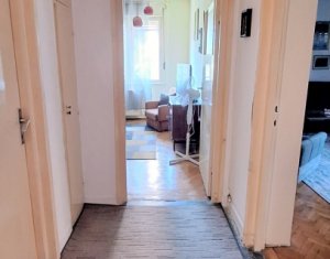 Vanzare apartament 3 camere, confort sporit, zona Napoca