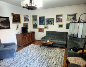 Vanzare apartament 3 camere, confort sporit, zona Napoca