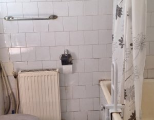 Vanzare apartament 3 camere, confort sporit, zona Napoca