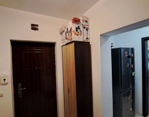 Apartament cu doua camere, doua locuri de parcare, Floresti