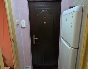 Apartament o camera de vanzare, etaj 1, Marasti, Cluj Napoca