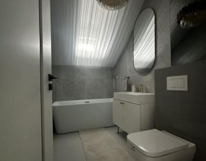 Apartament 3 camere 82mp zona vivo lux superfinisat