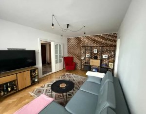 Apartament 3 camere, Manastur, zona Academia de muzica, balcon, pivnita