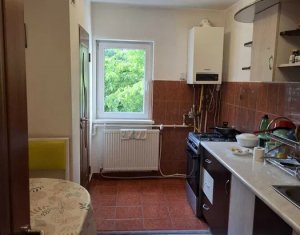 Apartament 4 camere Zorilor, 2 balcoane, etaj 1, zona spitalul de recuperare