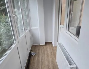 Apartament o camera de vanzare, etaj 1, centrala proprie, Marasti