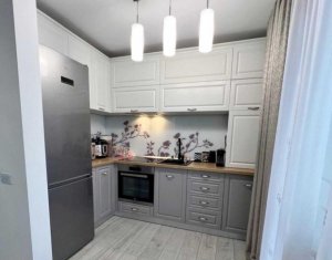 Vanzare apartament 3 camere in Floresti