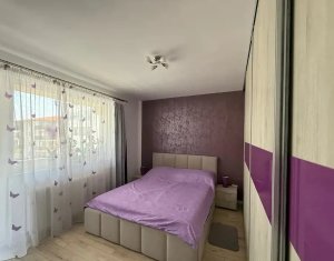Lakás 3 szobák eladó on Floresti