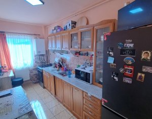 Apartament cu o camera, Floresti