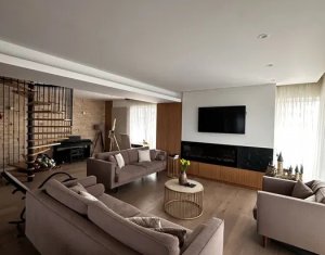 Vente appartement 5 chambres dans Cluj-napoca, zone Buna Ziua