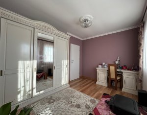 Lakás 4 szobák eladó on Cluj-napoca