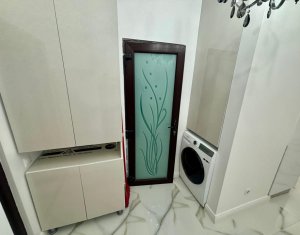 Lakás 3 szobák eladó on Floresti