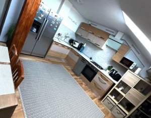 Apartament 2 camere, strada Eroilor, Centru Floresti