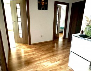Apartament 2 camere, strada Eroilor, Centru Floresti