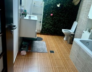 Apartament 2 camere, strada Eroilor, Centru Floresti