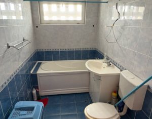 Apartament 3 camere, decomandat si luminos, panorama frumoasa !