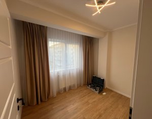 Apartament 3 camere+balcon, parcare, Floresti, Urusagului