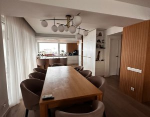 Penthouse de 210mp utili cu terasa panoramica 360° 
