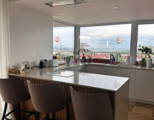 Penthouse de 210mp utili cu terasa panoramica 360° 