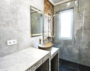 Apartament cu doua camere, Floresti