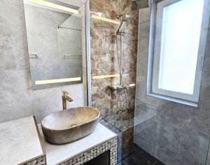 Apartament cu doua camere, Floresti