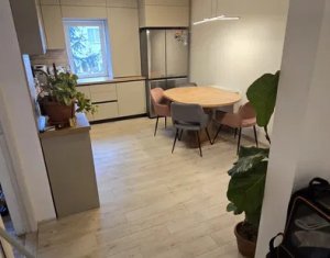 Vanzare apartament 3 camere in Cluj-napoca, zona Zorilor