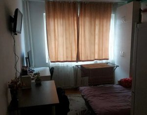Garsonieră la etaj 1 în zona FSEGA